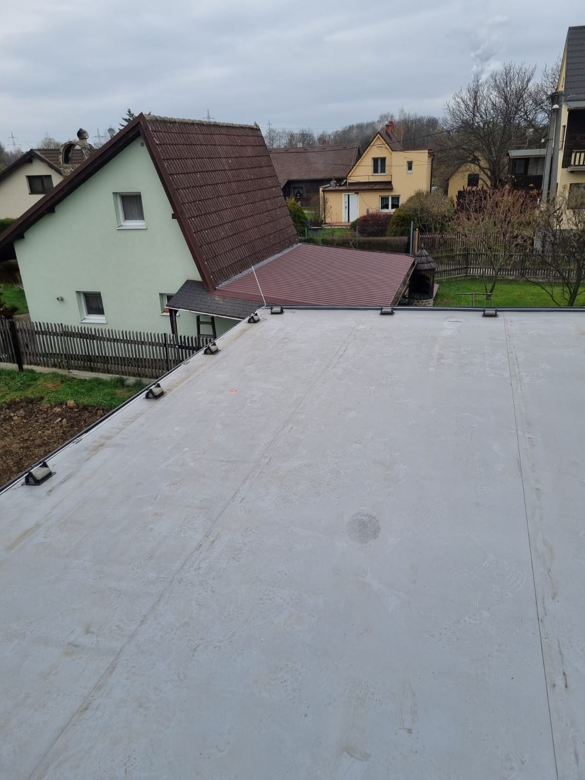 Realizace střechy · 06